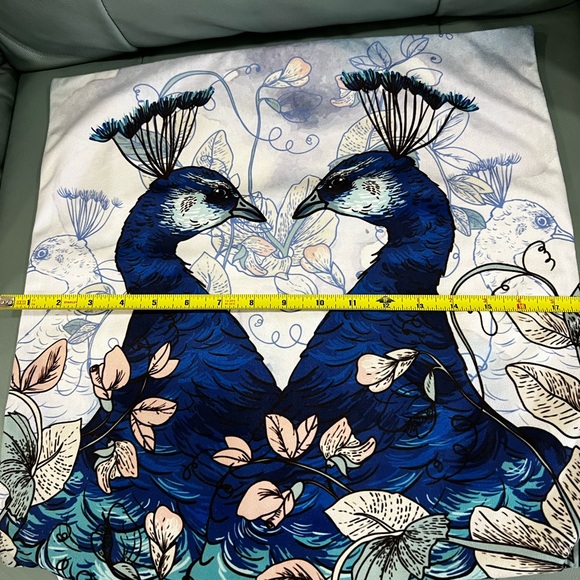 Set Of 4 Colorful Peacock 17" Throw Pillow Cases - Picture 2 of 7